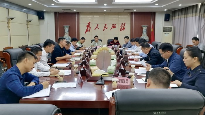 东升国际官网集团赴鹿寨县汇报对接工作